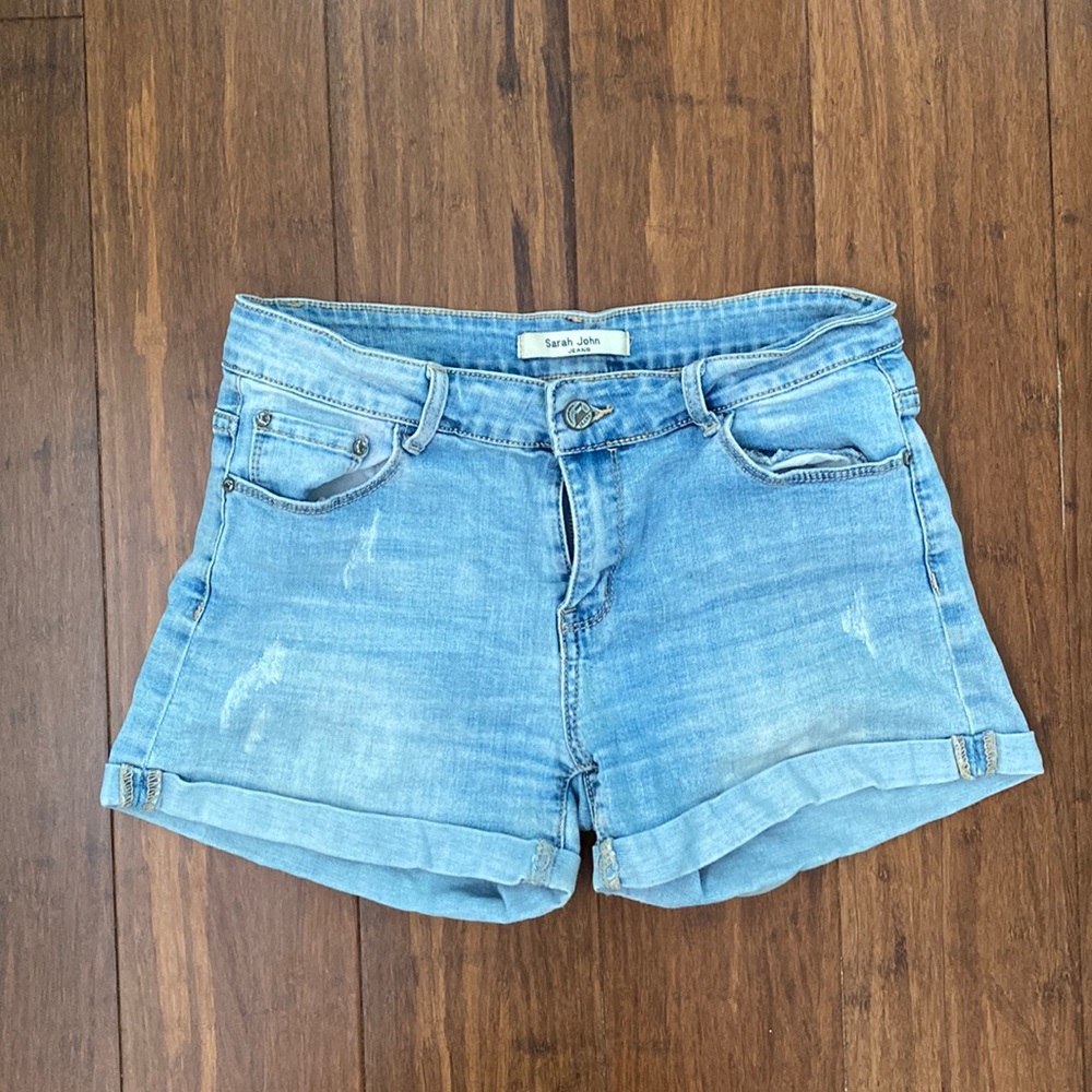🌻 Sarah John Shorts size 10